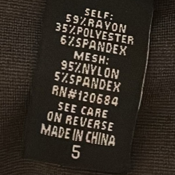 Torrid, Sleeveless, Casual, Leopard Print, Keyhole Top, Gray/Black, Size 5 - Picture 4 of 5